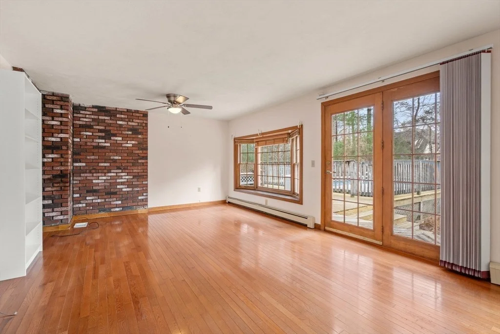 Photo of 945 Walnut Plain Rd