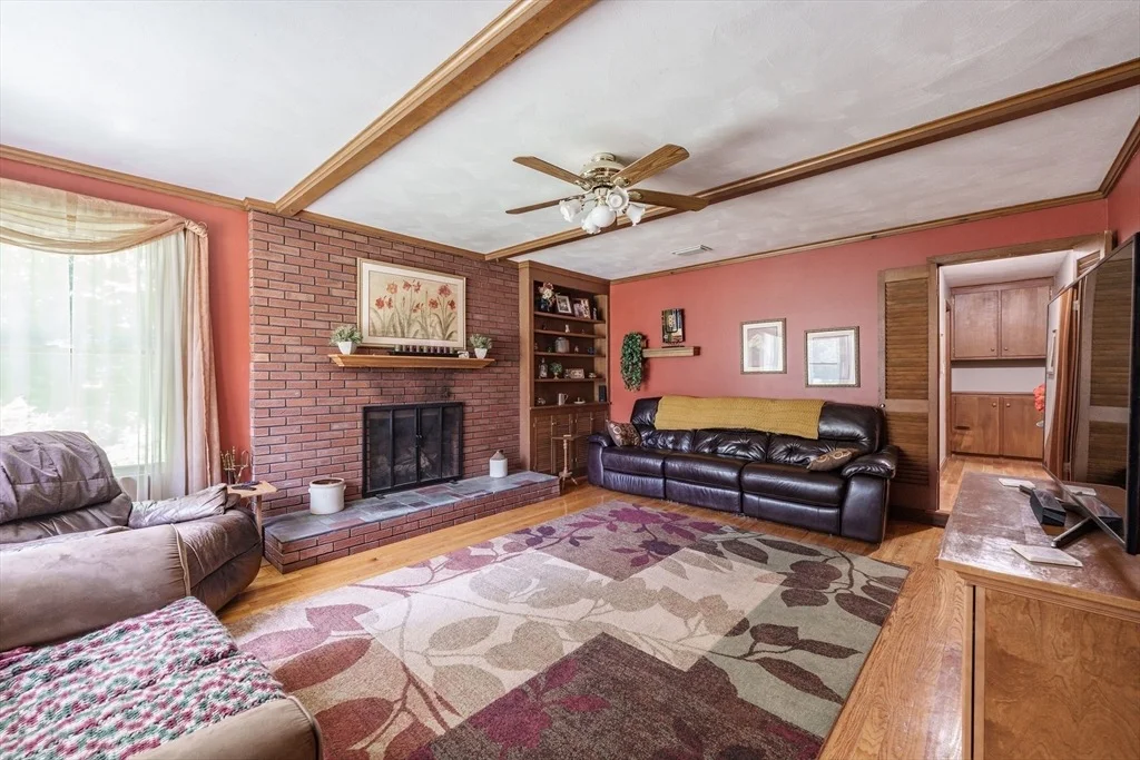 Photo of 128 Skyline Dr