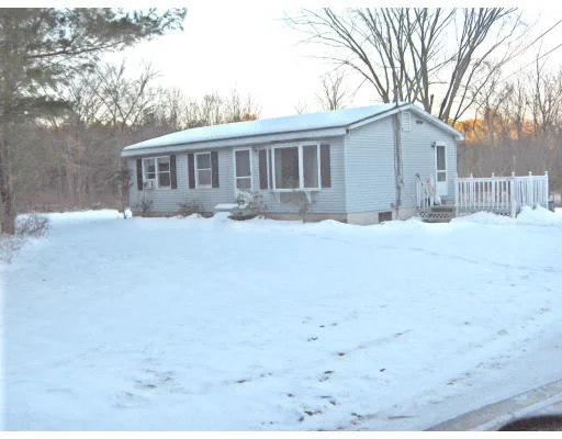 Photo of 885 Main Street