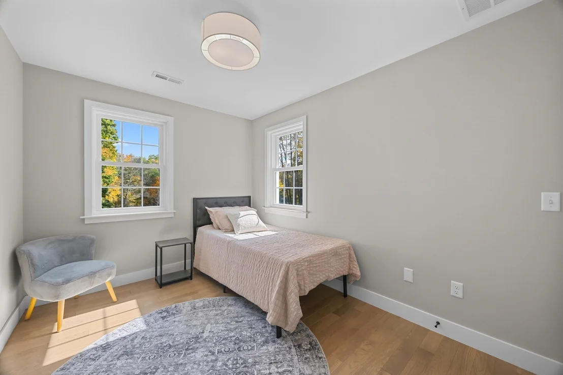 Photo of 128 Old Southbridge Road