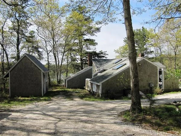 Photo of 228 Cranview Rd