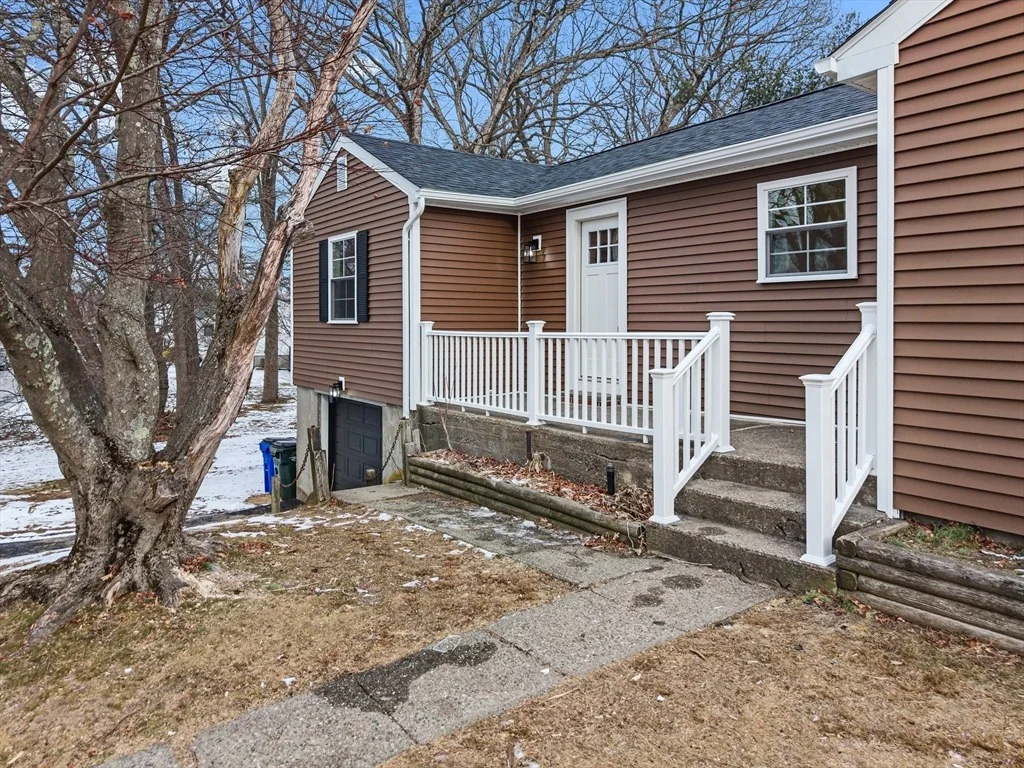 Photo of 225 Rich St