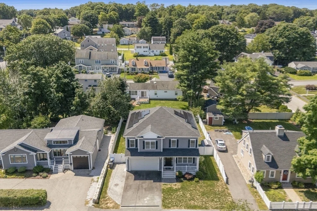 Photo of 698 Trapelo Road