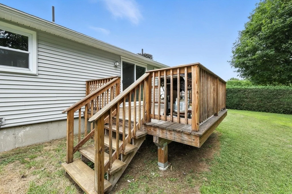 Photo of 6 Oakridge Cir