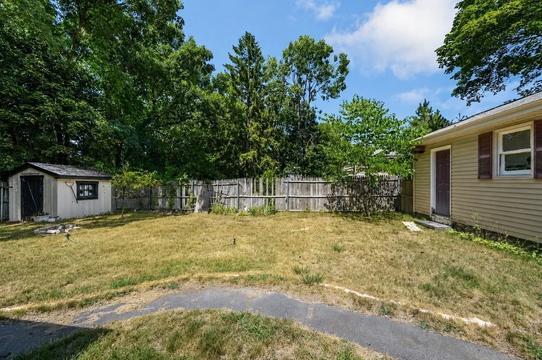 Photo of 113 Halley Rd