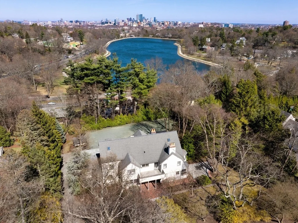 Photo of 40 Heath Hill