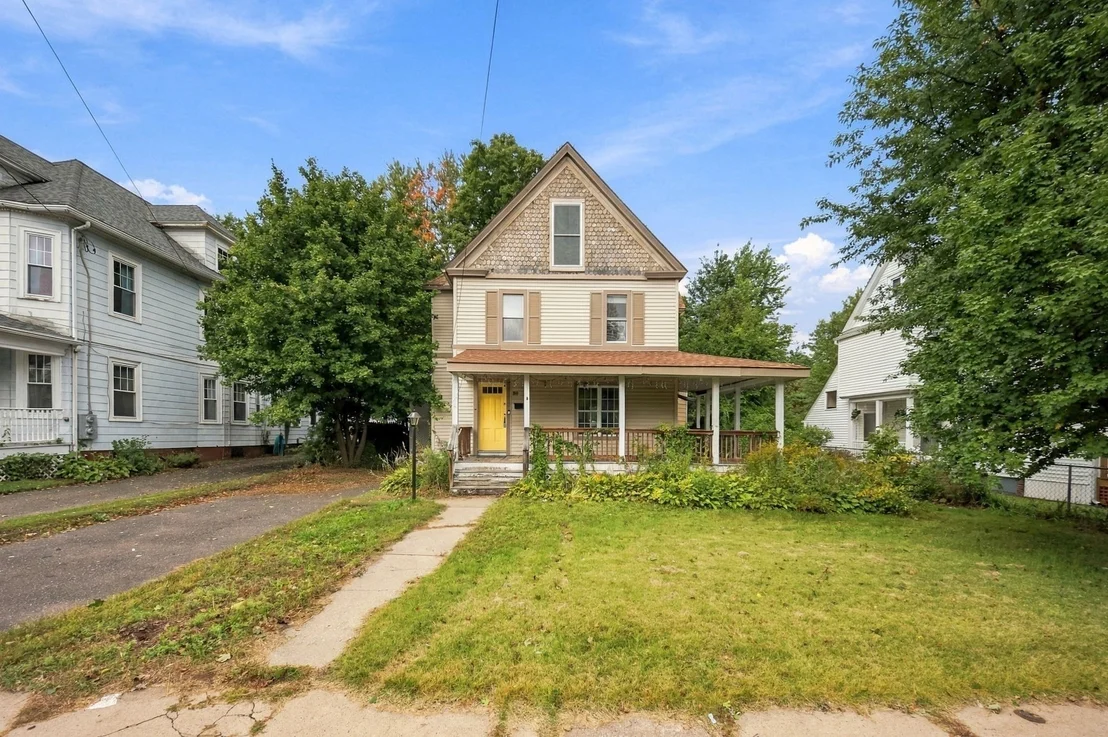 Photo of 30 Myrtle Ave