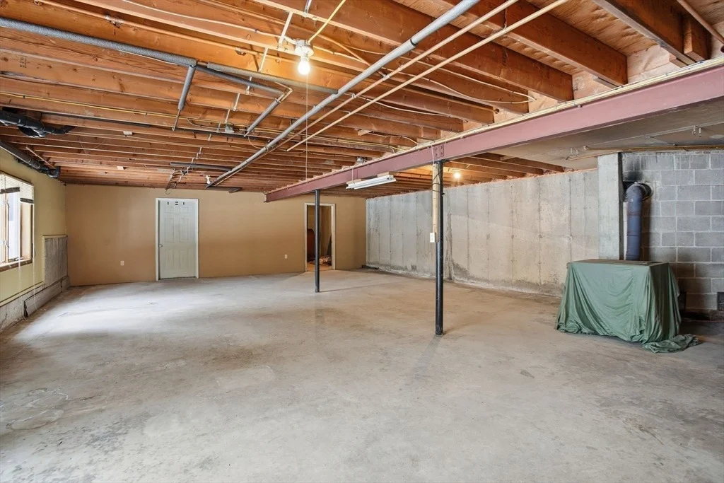 Photo of 80 Elizabeth Dr