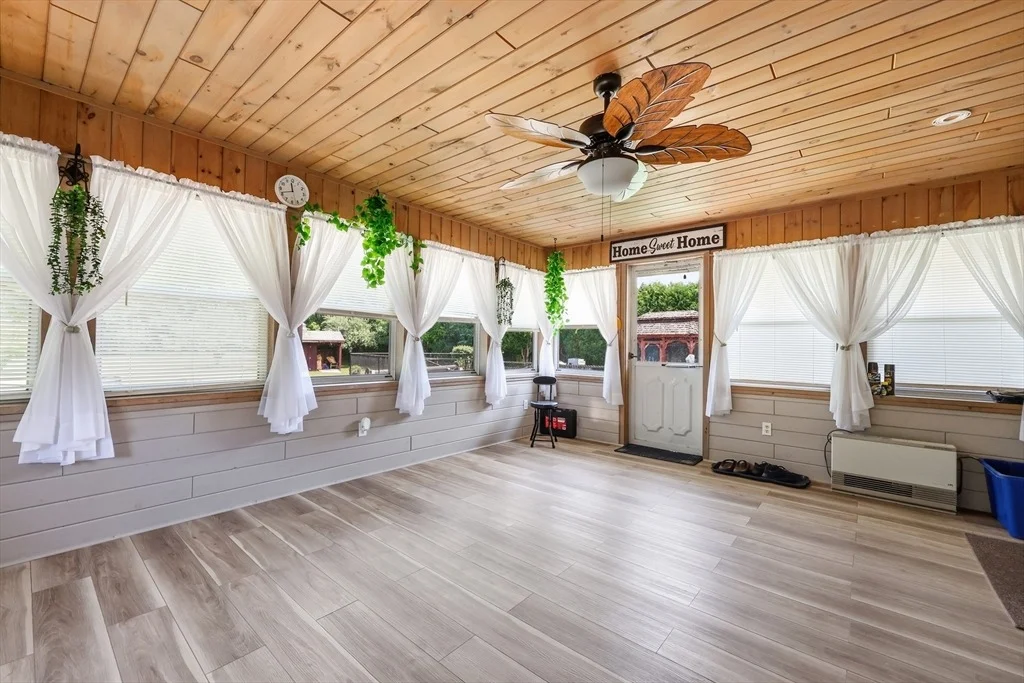 Photo of 976 Tinkham Rd