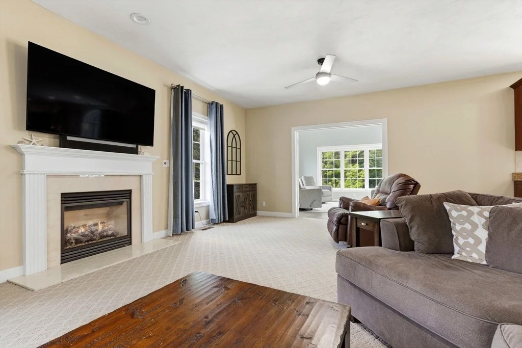 Photo of 23 Oak Ledge Cir