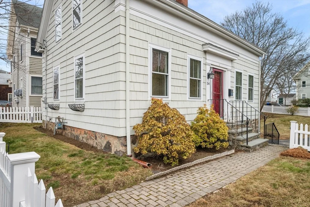 Photo of 54 Rowland St