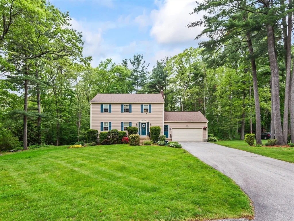Photo of 3 Oakwood Dr