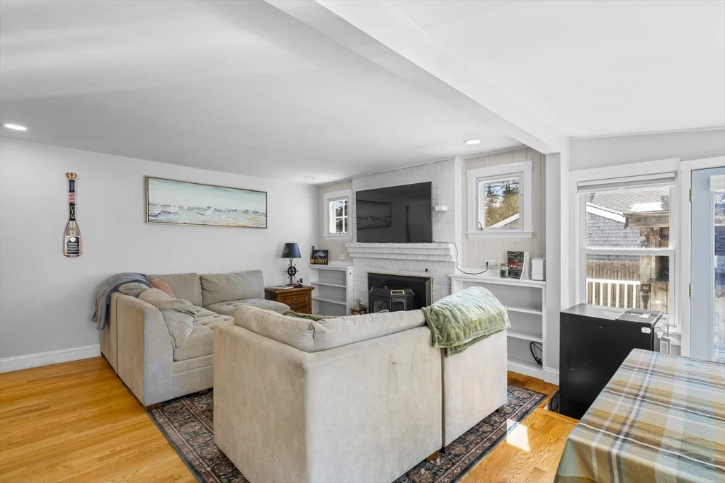 Photo of 10 Beach Rd