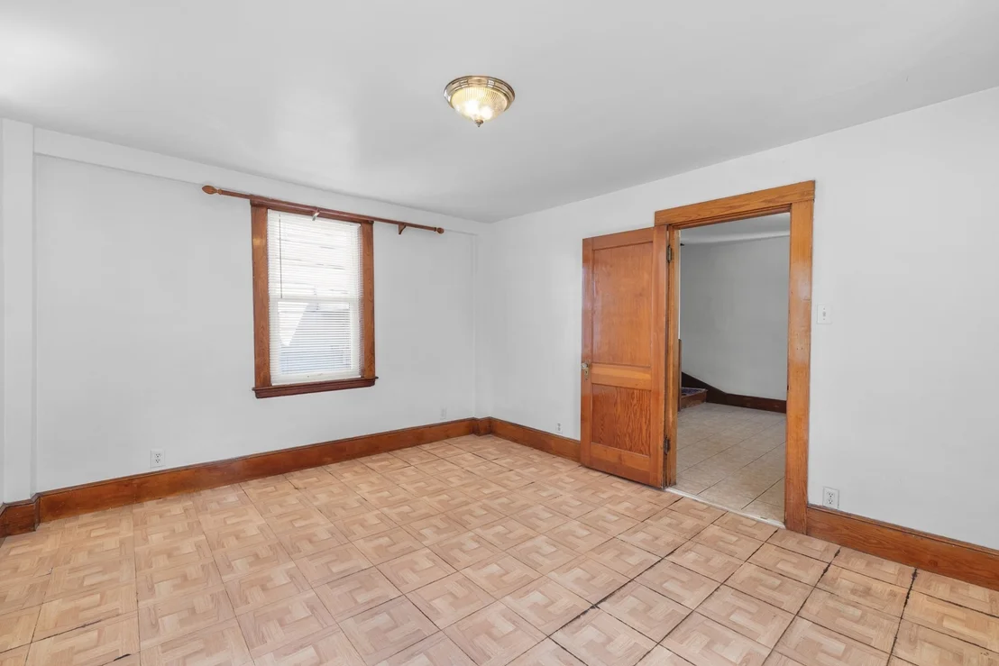 Photo of 12 Shepard St