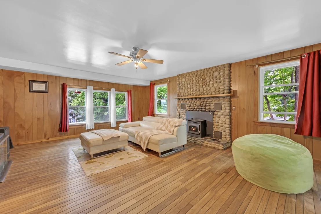 Photo of 63 Wayside Road