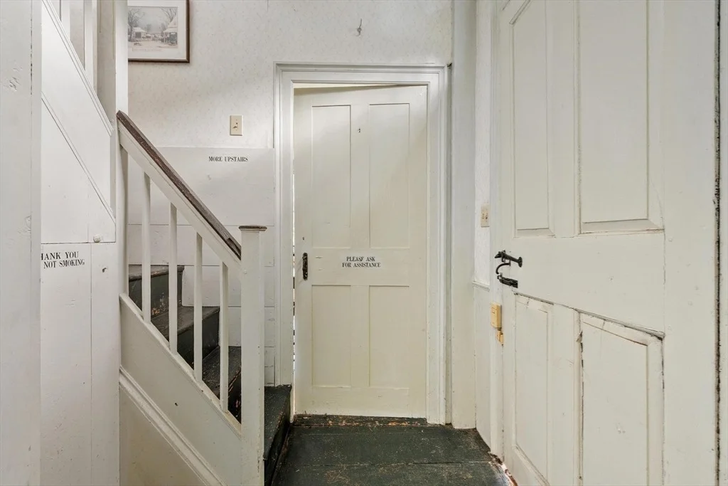 Photo of 488 S Main St