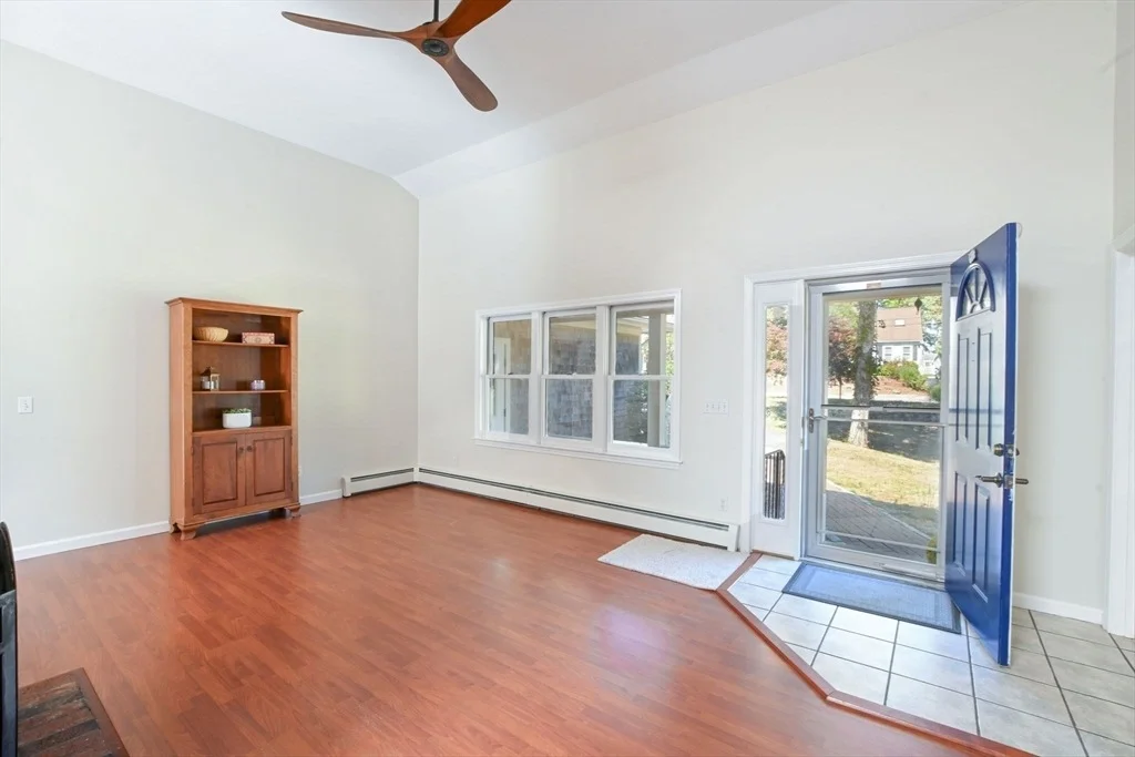 Photo of 211 James Circle