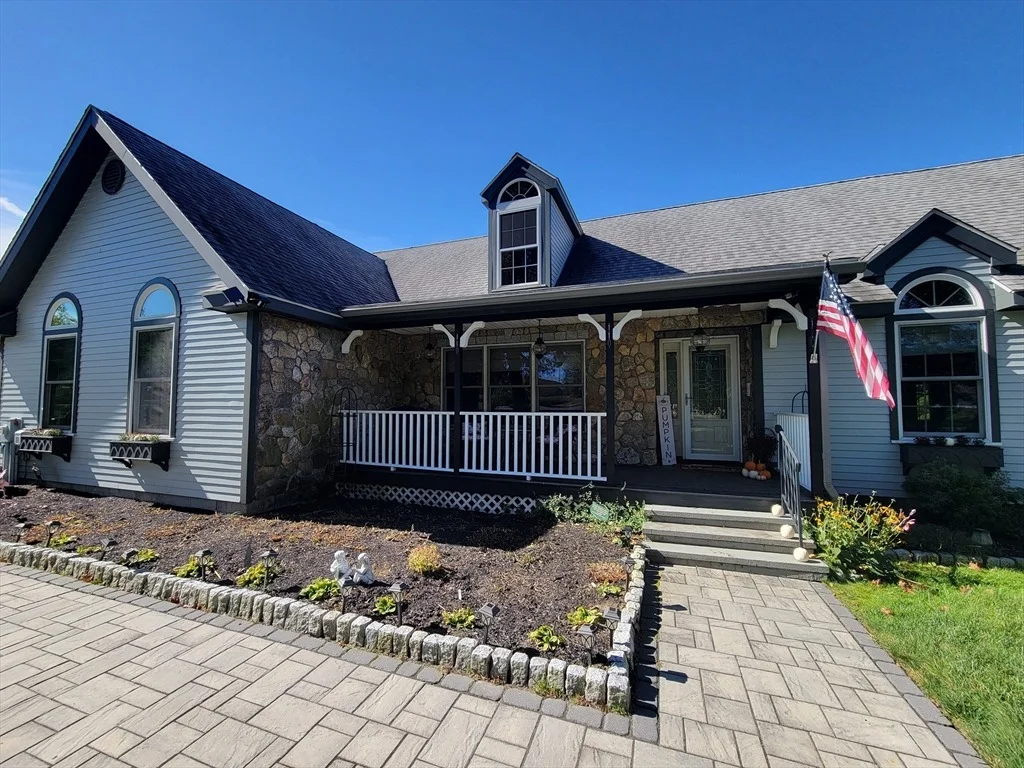 Photo of 110 Hosley Rd