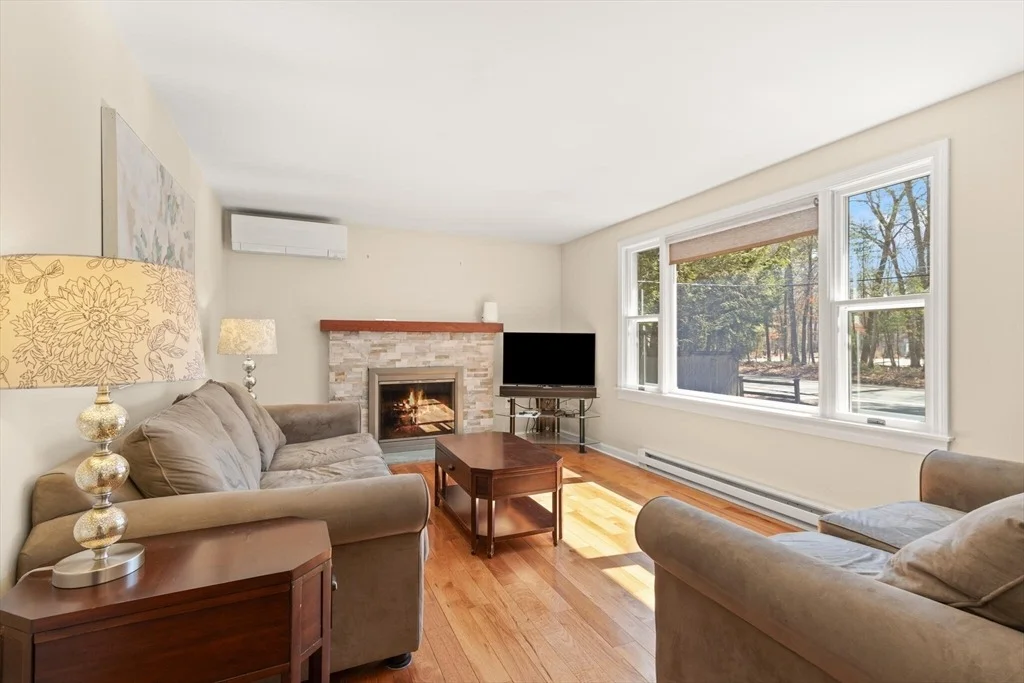 Photo of 552 Hudson Rd.