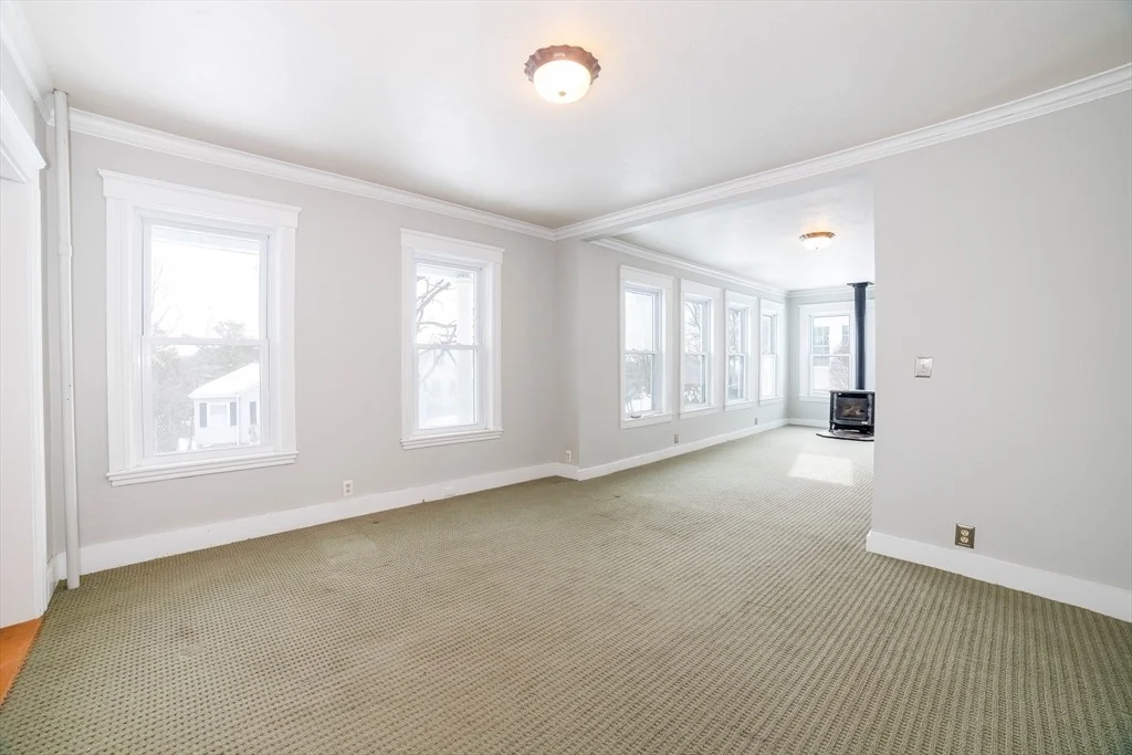 Photo of 18 Hadwen Lane