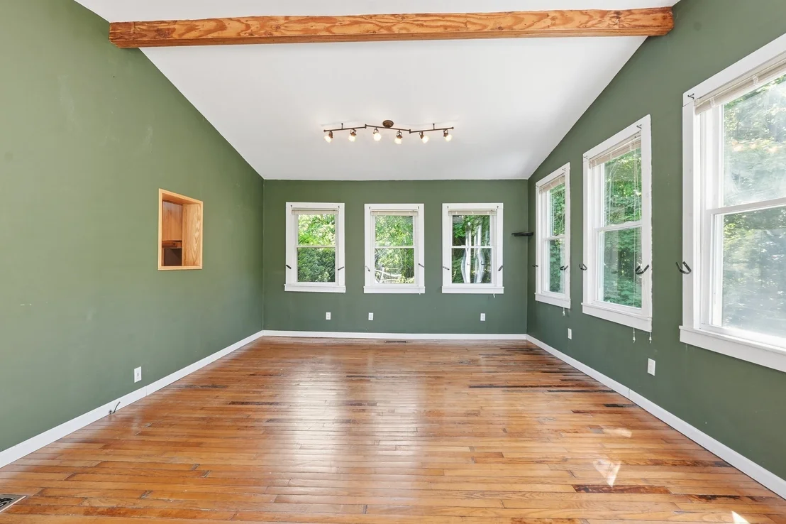 Photo of 390 Main St