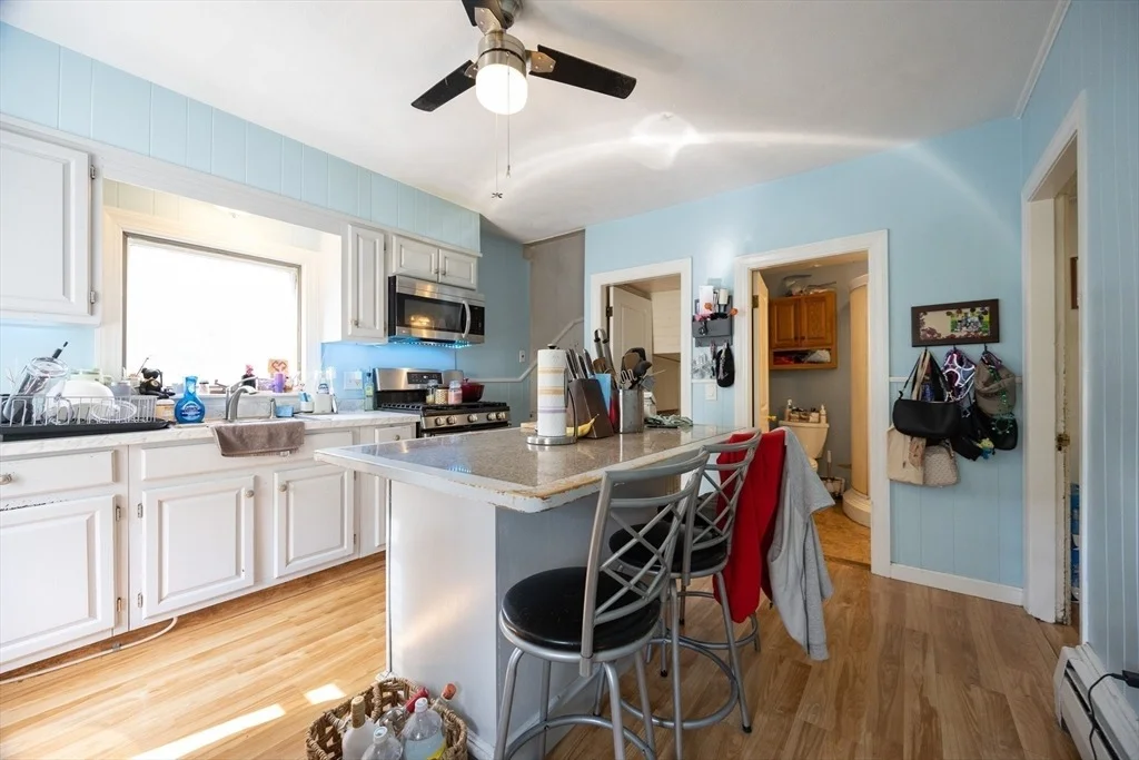 Photo of 148 Hackett Ave