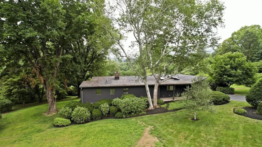 Photo of 2 Red Ledge Rd
