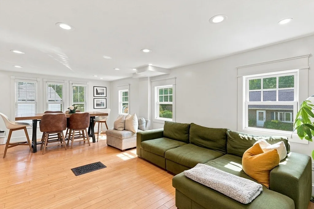 Photo of 16 Wenham Street