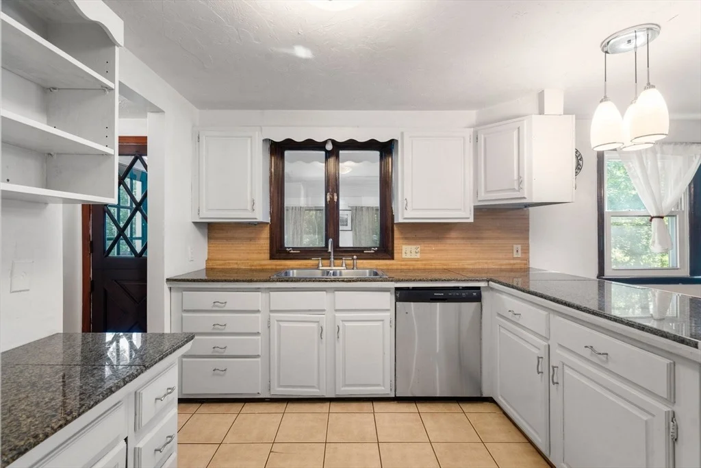 Photo of 2 Whitney Dr