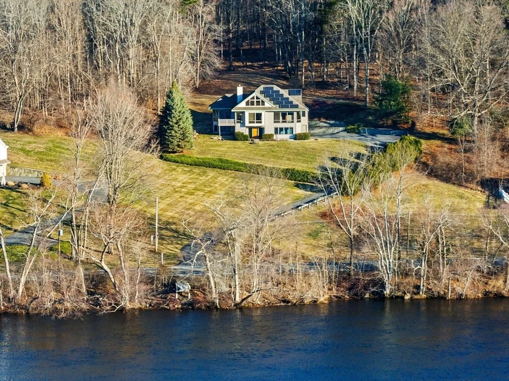 Photo of 56 River Rd