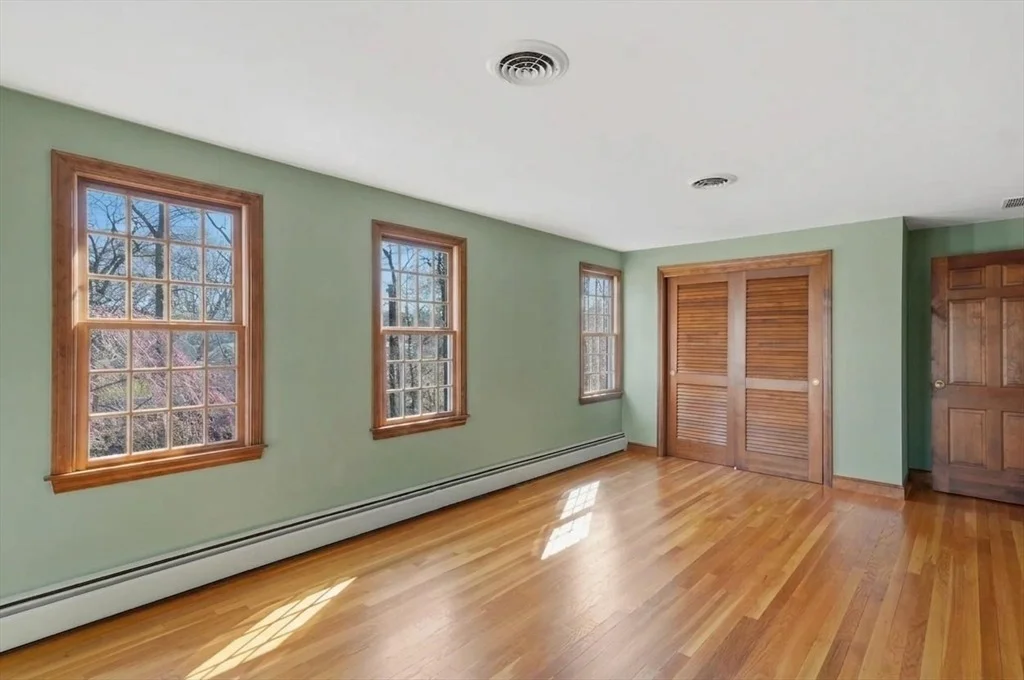 Photo of 21 Greentree Lane