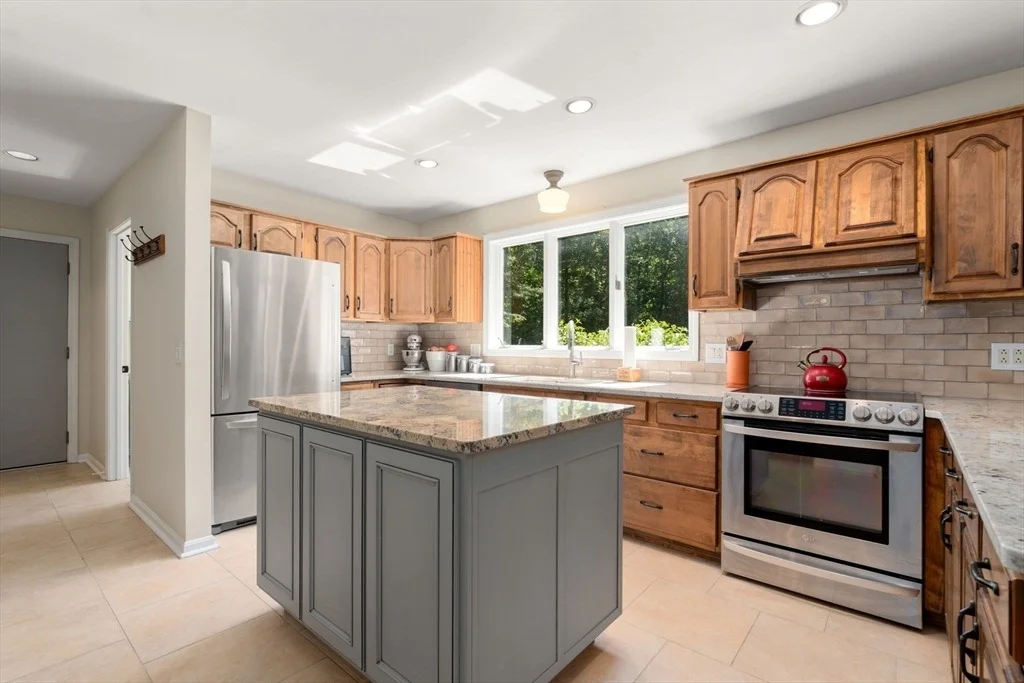 Photo of 180 Loomis Ridge