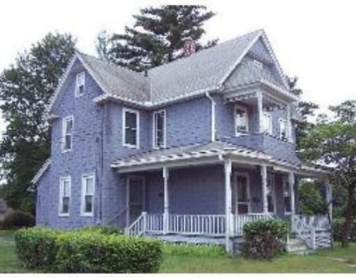 Photo of 105 Boston Rd