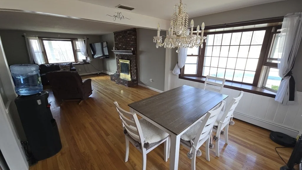 Photo of 142 Marion Cir