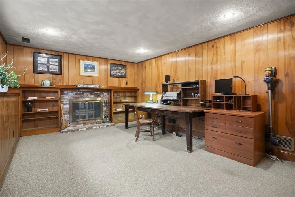 Photo of 65 Stanford Drive