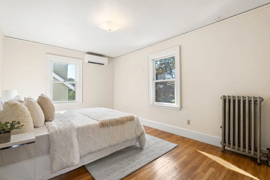 Photo of 305 Park Ave