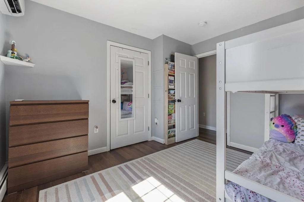 Photo of 18 Forestview Dr