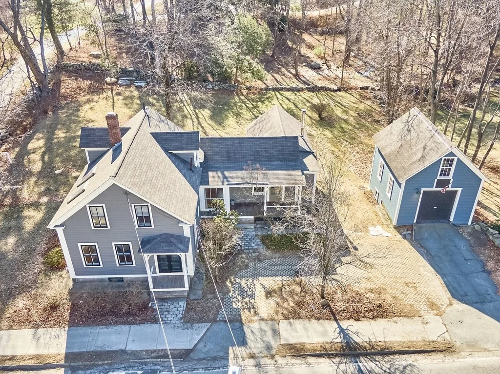 Photo of 431 Main Street