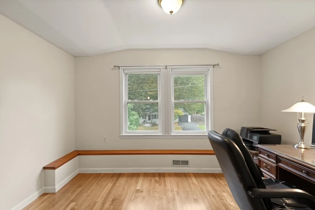 Photo of 8 Meridian Rd
