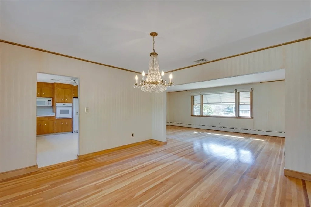 Photo of 5 Longmeadow Rd