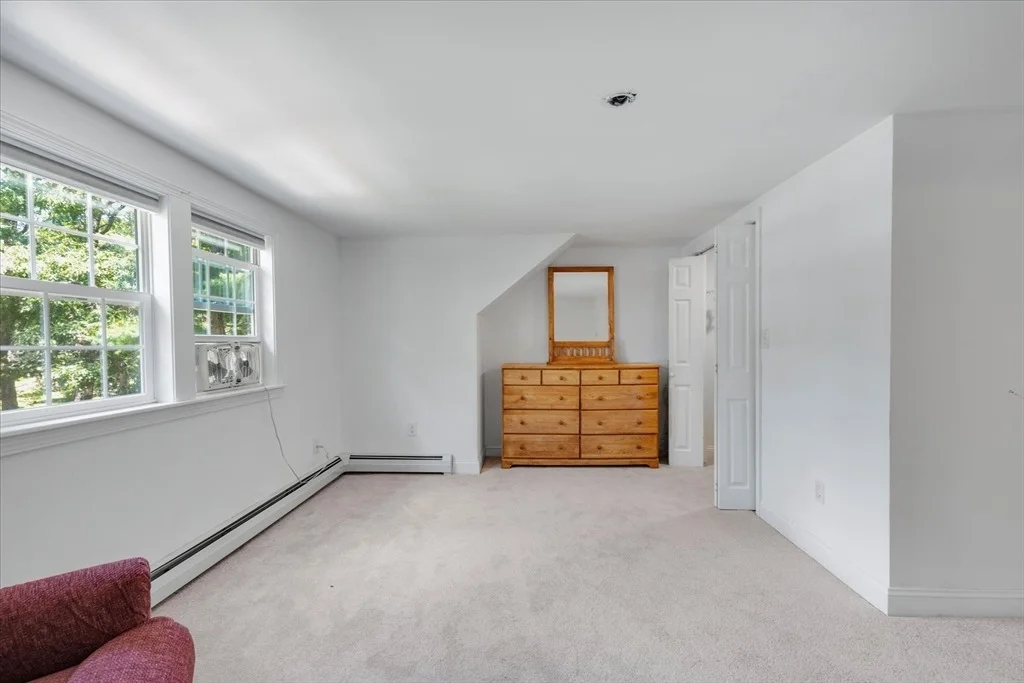 Photo of 15 Melissa Ave