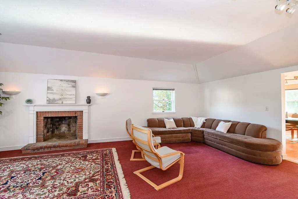 Photo of 15 Mackintosh Avenue