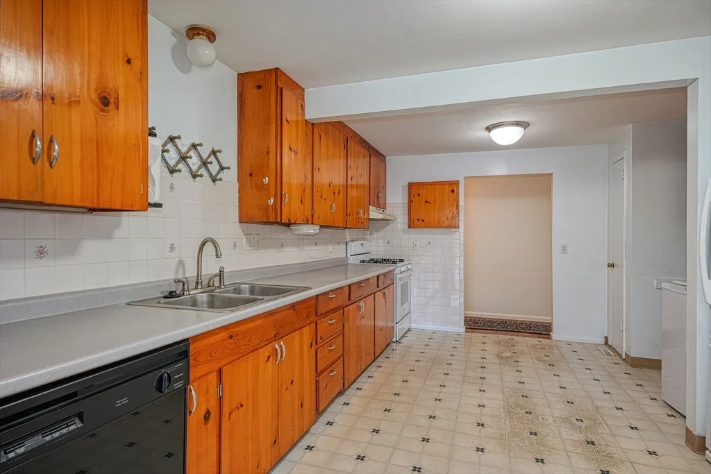 Photo of 25 Randall Rd