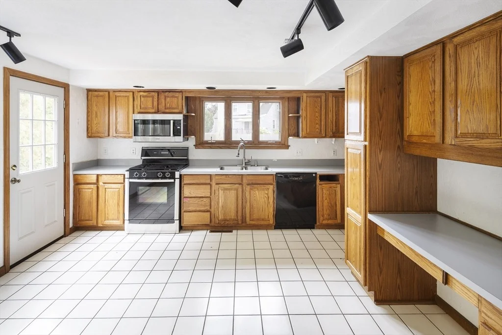 Photo of 75 Sewall Ave
