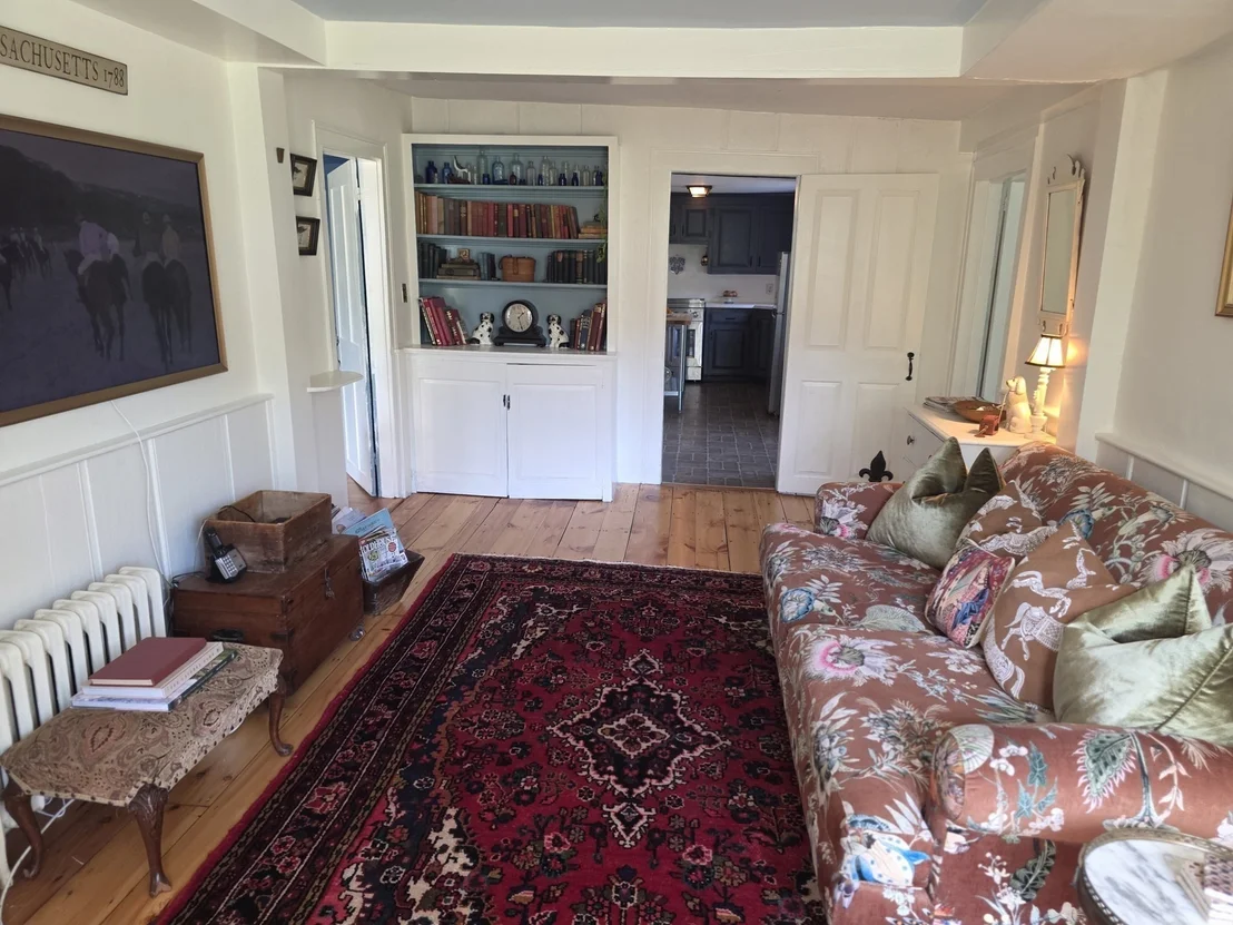 Photo of 2 Elm St