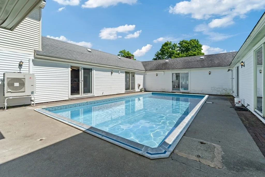 Photo of 186 Eight Lots Road