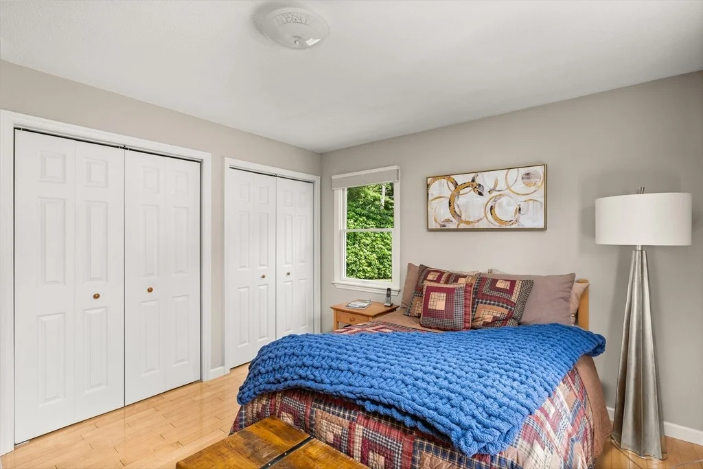Photo of 6 Russell Ln