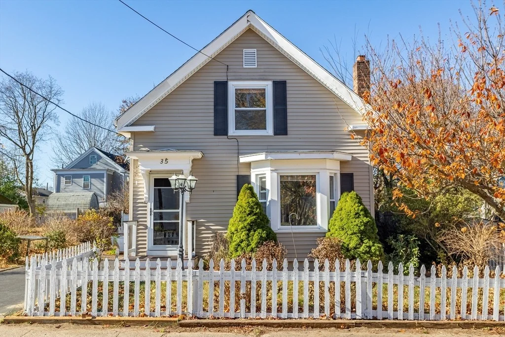 Photo of 35 James St