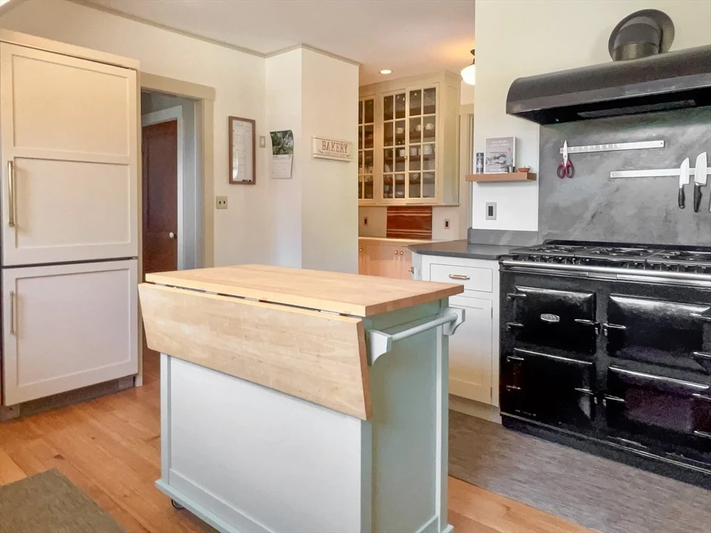 Photo of 211 Forest St