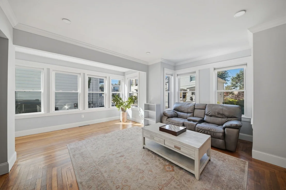 Photo of 22 Houston Pl